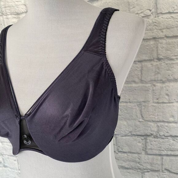 Olga women 38D satin front underwire bra w/3 hook closure and floral lace back - Picture 9 of 10